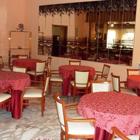 Hotel Reali Chianciano Terme Luaran gambar