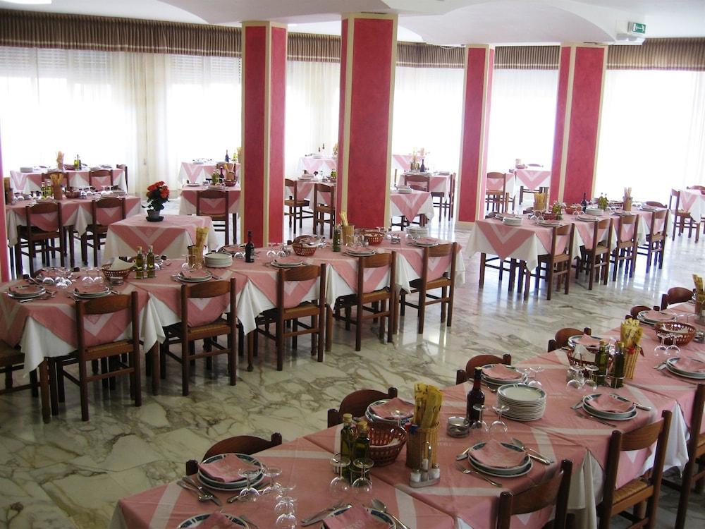 Hotel Reali Chianciano Terme Luaran gambar